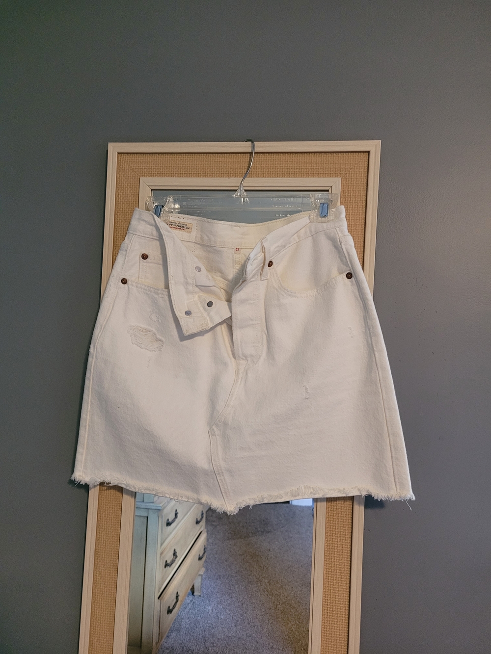 Levi's White Frayed Hem Denim Mini Skirt